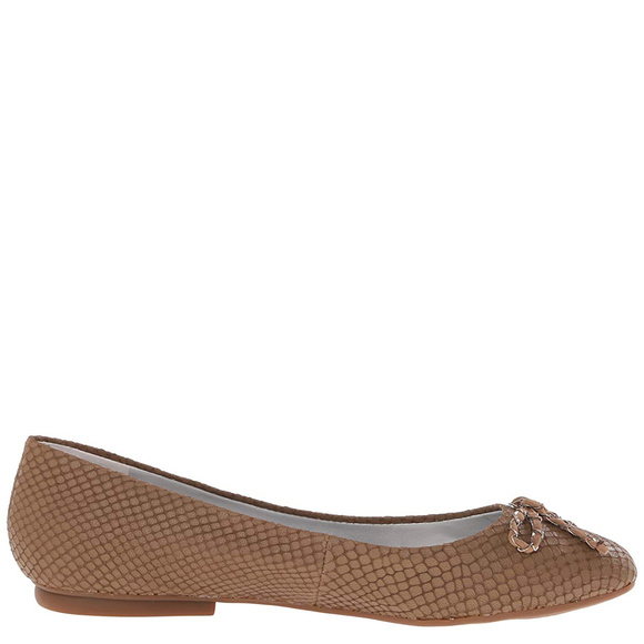 Tahari Inca Bow Ballet Flats Fawn 6M - Picture 5 of 6